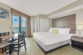 Winter Rates! Relaxing Beach Vibes at Our Oceanfront Studio Suite! PG 726